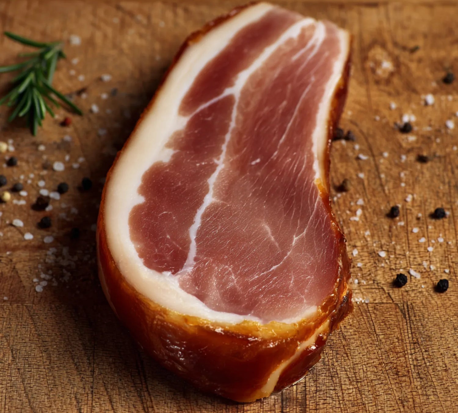 Rind On Smoked Back Bacon from The Black Farmer – premium British bacon, naturally smoked over beechwood, 250g pack