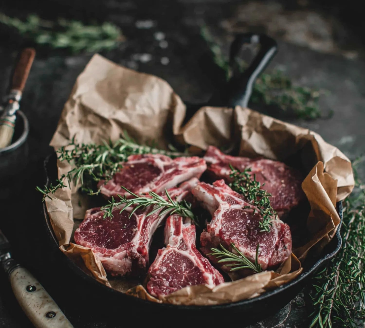 Premium British Lamb Barnsley Chops — thick-cut double loin lamb with rich marbling, ideal for grilling or roasting.