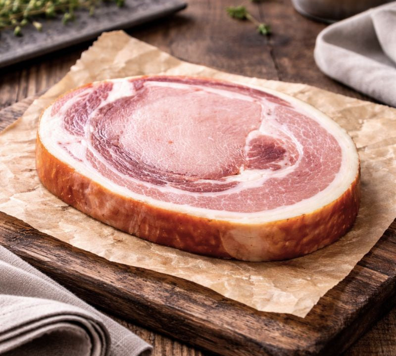 Rind on smoked middle bacon rashers made from British pork, vacuum packed 300g